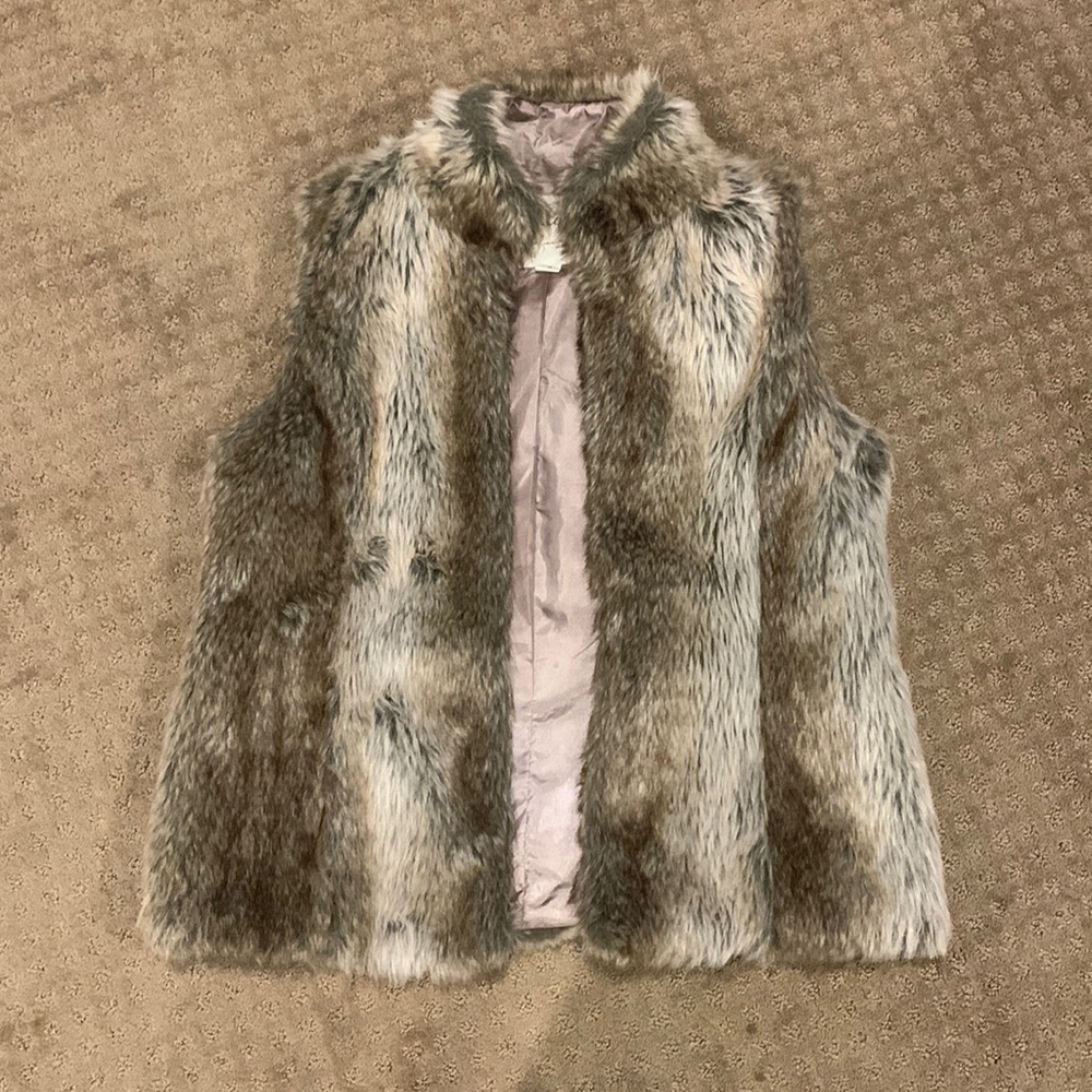 Faux Fur Vest By Vintage Havana In Tan, Cream & Brown Size Medium - Picture 3 of 7